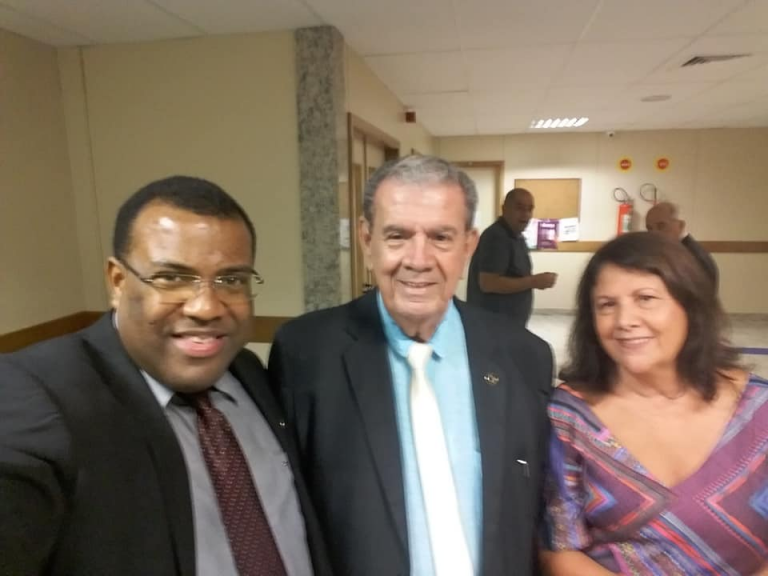 Na Sessão Solene de Posse do Presidente Naildo Macabu e equipe na Subseção de Casimiro de Abreu!