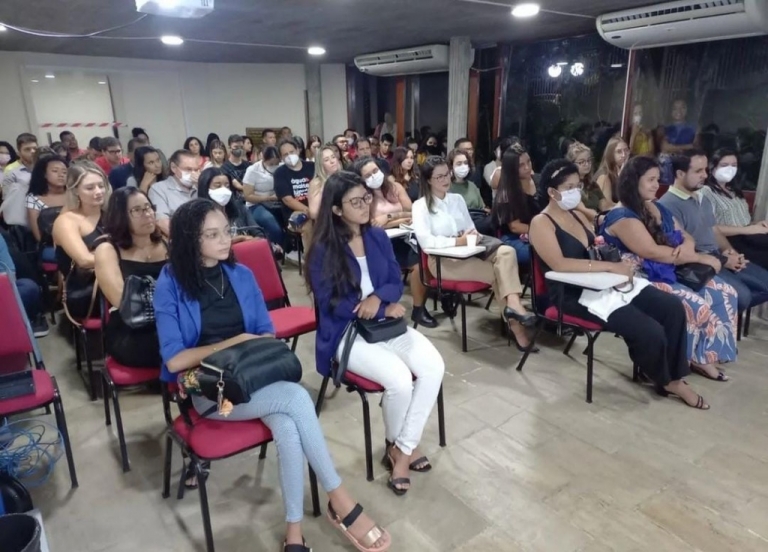 Parabéns à ESA Macaé pelo evento com a defensora pública