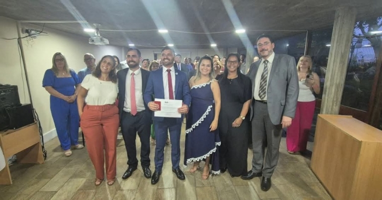 XIV SOLENIDADE DE JURAMENTO E ENTREGA DE CARTEIRA AOS NOVOS INSCRITOS DA 15ª SUBSEÇÃO OABRJ DE 2024