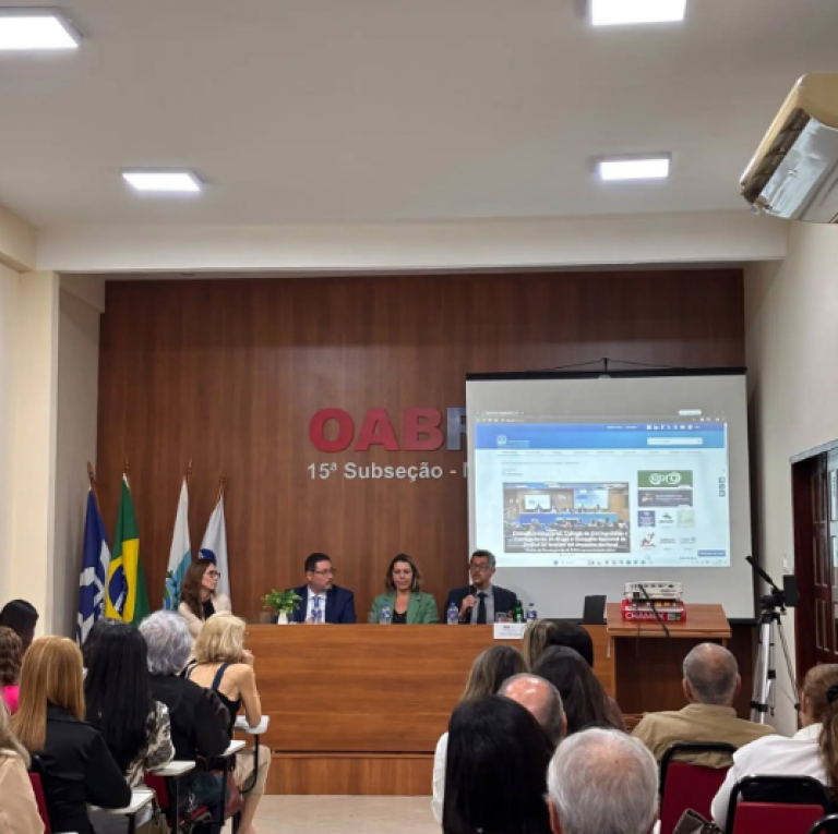 A ADVOCACIA EM DIÁLOGO COM O JUDICIÁRIO